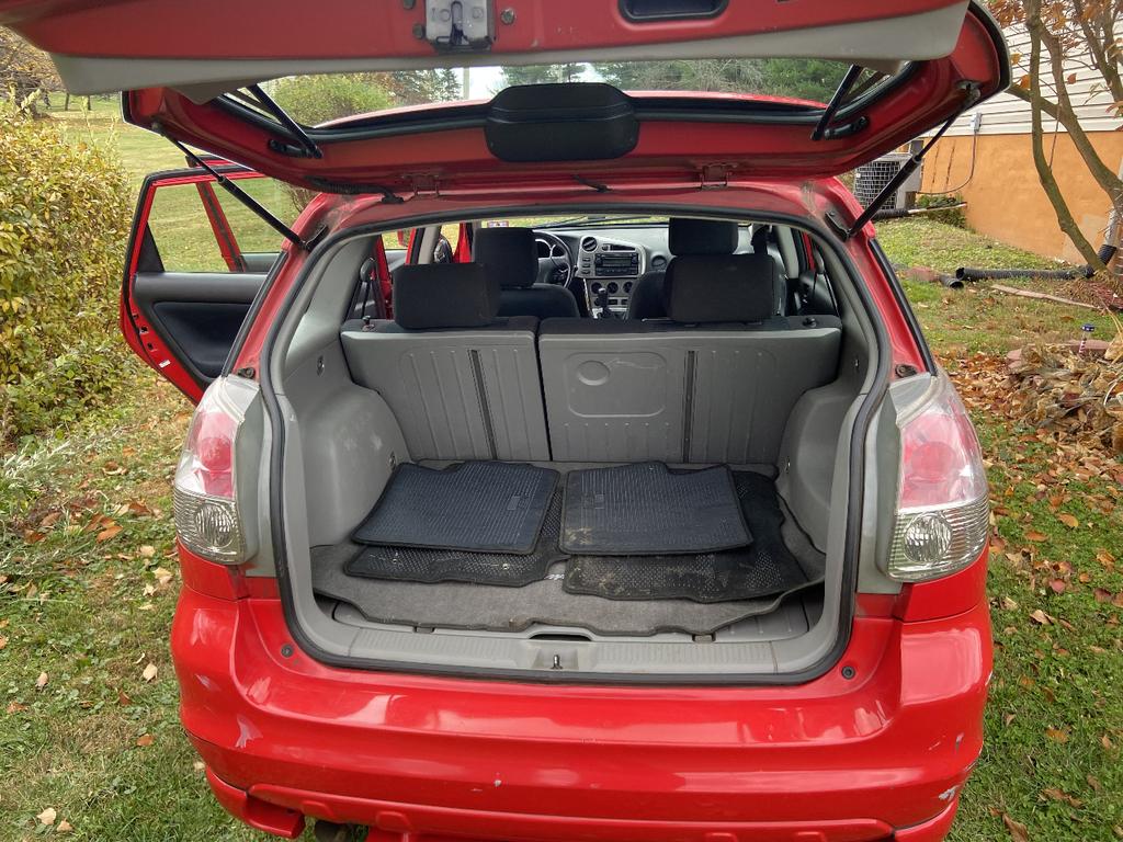 used 2007 Toyota Matrix car, priced at $2,995