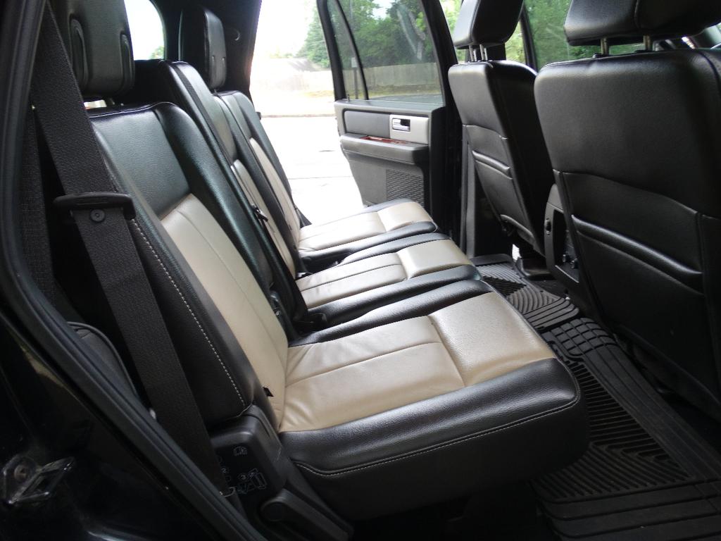 used 2009 Ford Expedition car, priced at $5,095