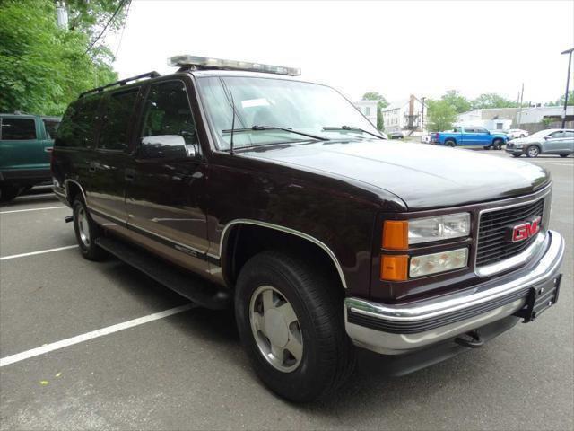 used 1997 GMC Suburban car, priced at $3,395