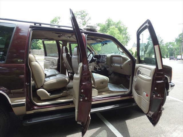 used 1997 GMC Suburban car, priced at $3,395