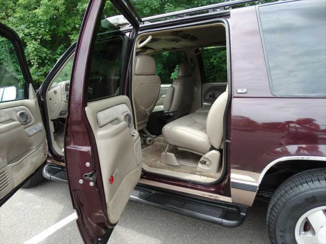 used 1997 GMC Suburban car, priced at $3,595