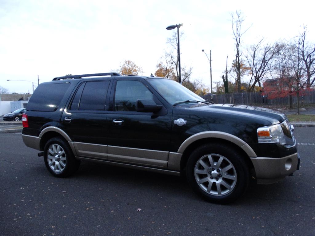 used 2012 Ford Expedition car, priced at $7,595