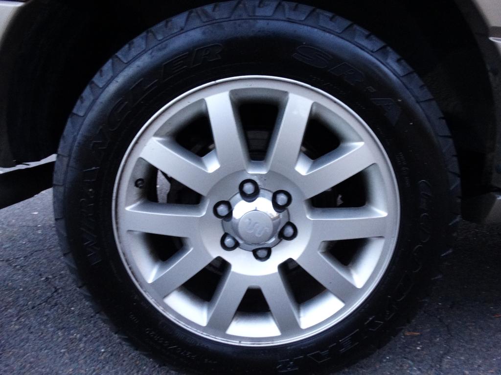 used 2012 Ford Expedition car, priced at $7,595