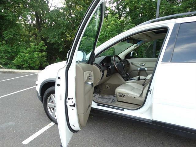 used 2007 Volvo XC90 car, priced at $4,595