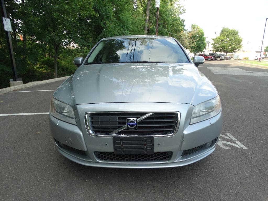 used 2009 Volvo S80 car, priced at $5,095