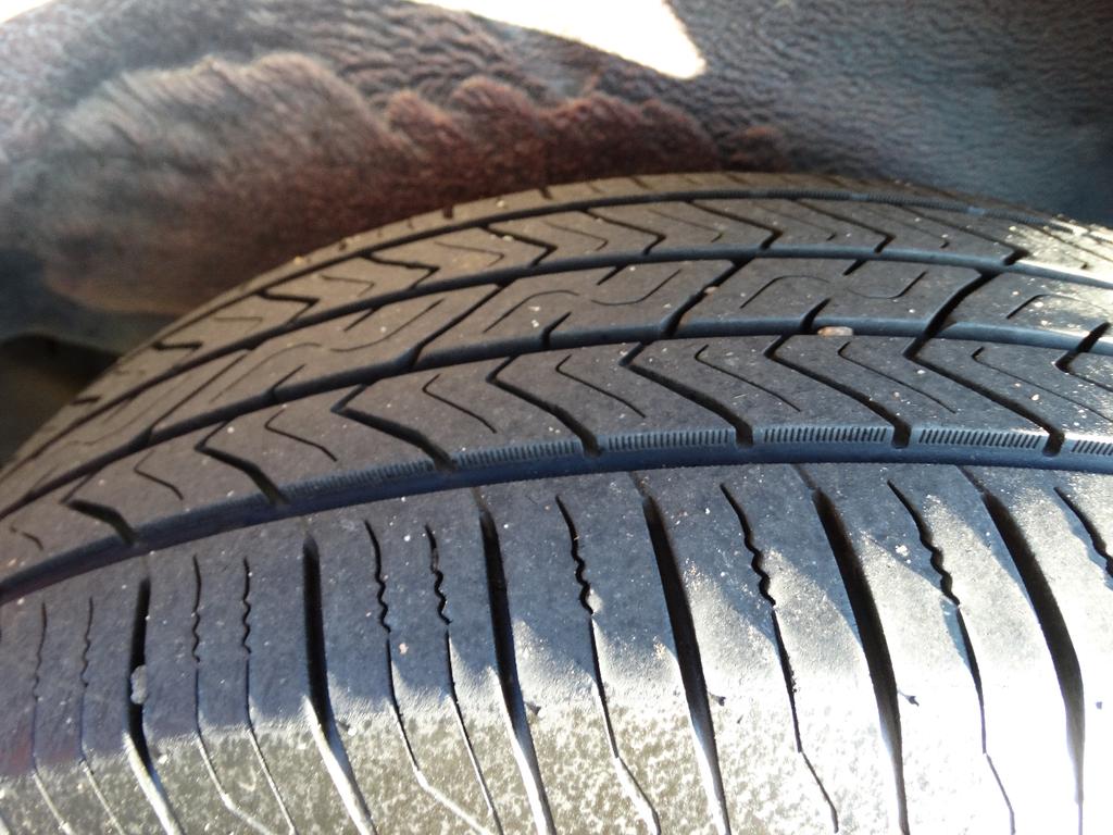 used 2008 Mercury Mountaineer car, priced at $2,595