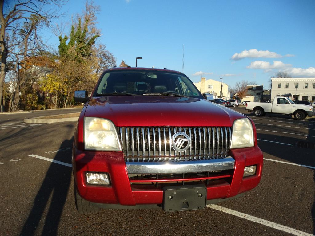 used 2008 Mercury Mountaineer car, priced at $2,595