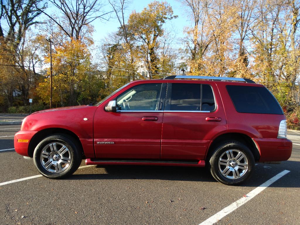 used 2008 Mercury Mountaineer car, priced at $2,595