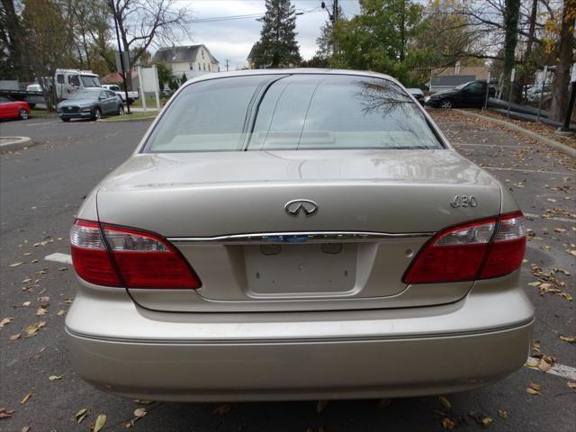 used 2001 INFINITI I30 car, priced at $2,095