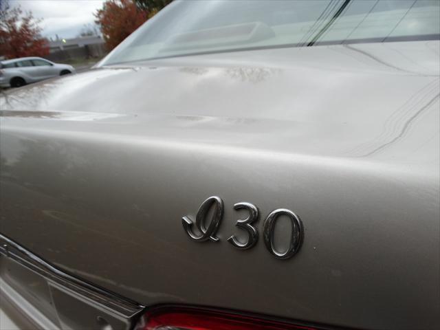 used 2001 INFINITI I30 car, priced at $2,095