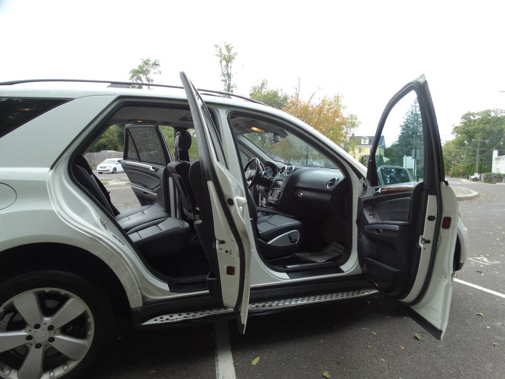 used 2010 Mercedes-Benz M-Class car, priced at $5,095
