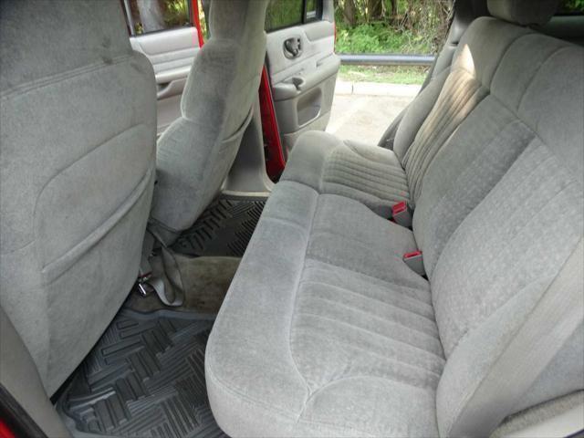 used 2000 Chevrolet Blazer car, priced at $3,095
