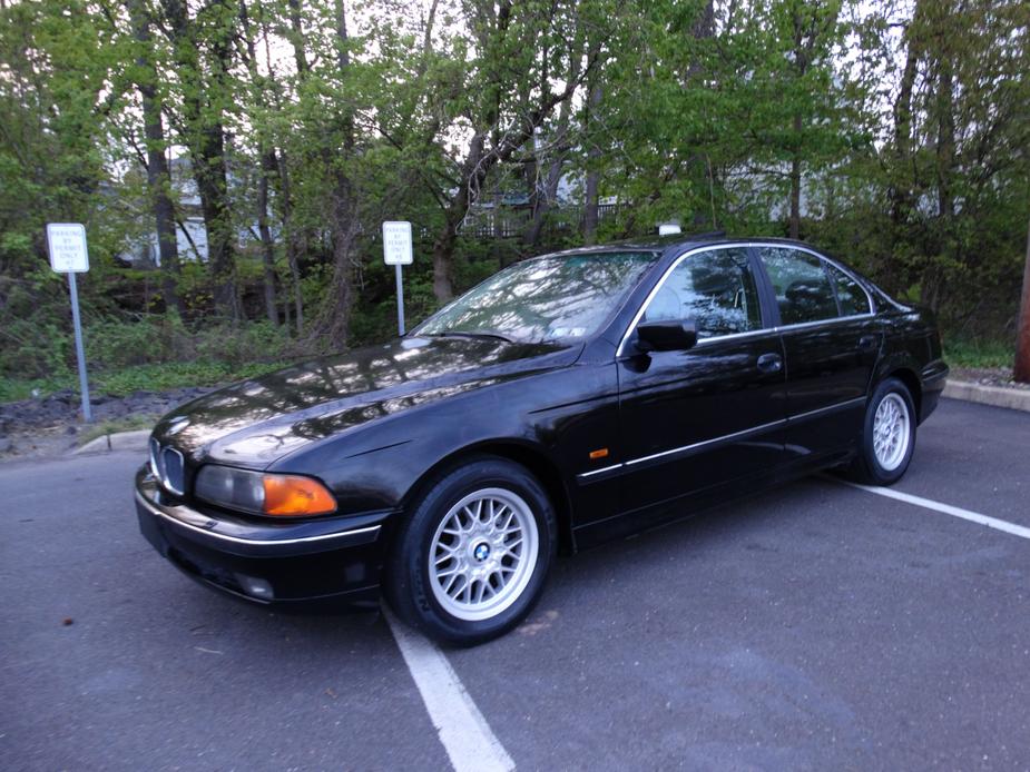 used 2000 BMW 528 car, priced at $3,995
