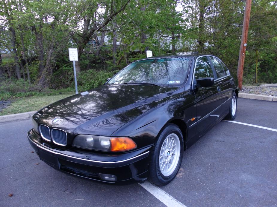 used 2000 BMW 528 car, priced at $3,995