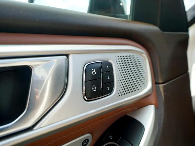 used 2021 Ford Explorer car, priced at $35,044