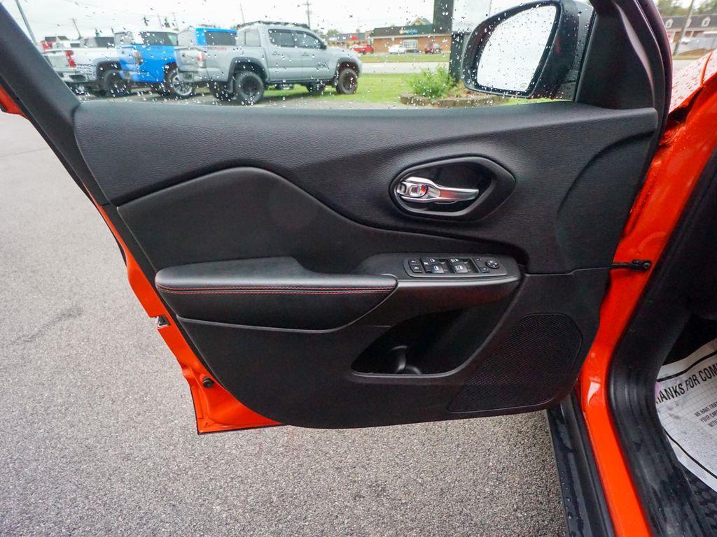 used 2021 Jeep Cherokee car, priced at $26,944