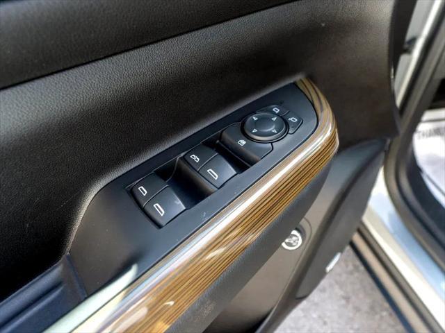 used 2023 GMC Acadia car, priced at $33,144