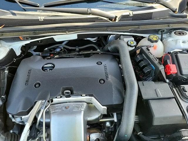 used 2018 Chevrolet Malibu car, priced at $25,044