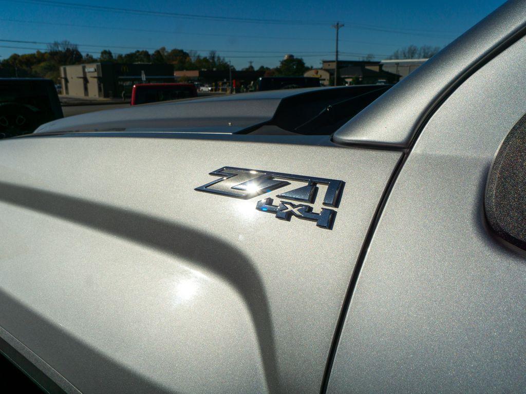 used 2017 GMC Sierra 1500 car, priced at $33,644