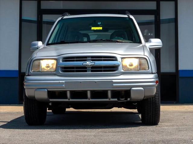 used 2002 Chevrolet Tracker car, priced at $6,844