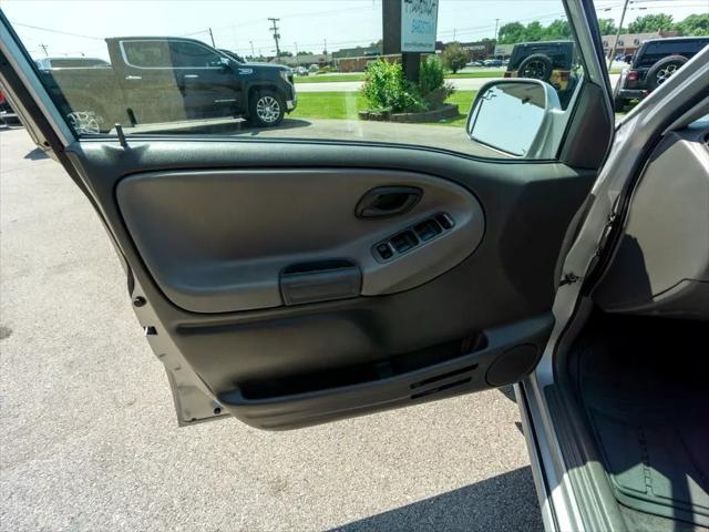 used 2002 Chevrolet Tracker car, priced at $6,844