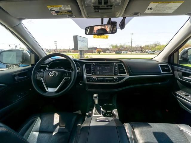 used 2016 Toyota Highlander car, priced at $26,844