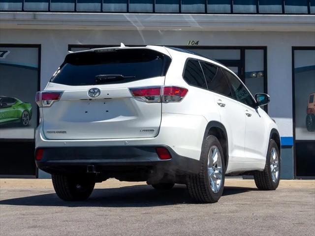 used 2016 Toyota Highlander car, priced at $26,844