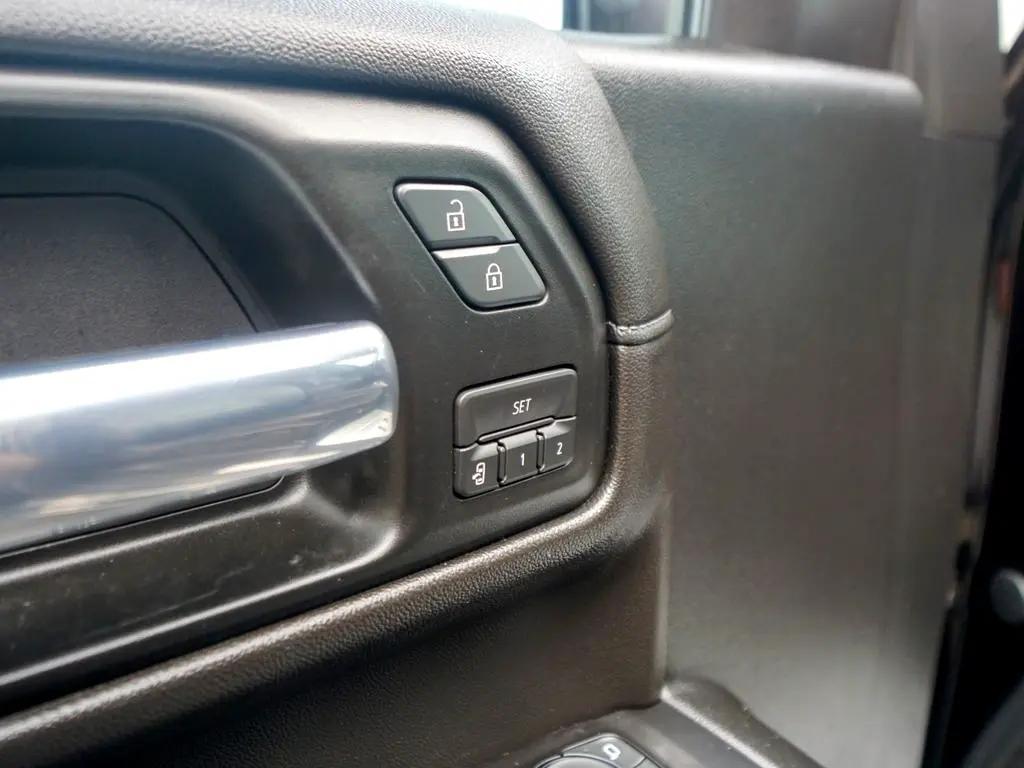 used 2020 Chevrolet Silverado 1500 car, priced at $45,844