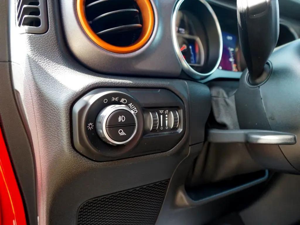 used 2021 Jeep Gladiator car, priced at $43,844