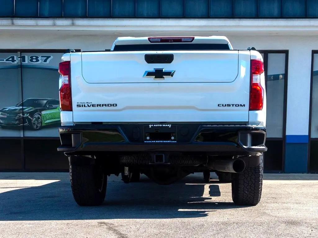 used 2022 Chevrolet Silverado 2500 car, priced at $45,444