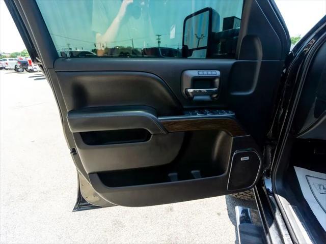 used 2017 GMC Sierra 2500 car, priced at $35,944