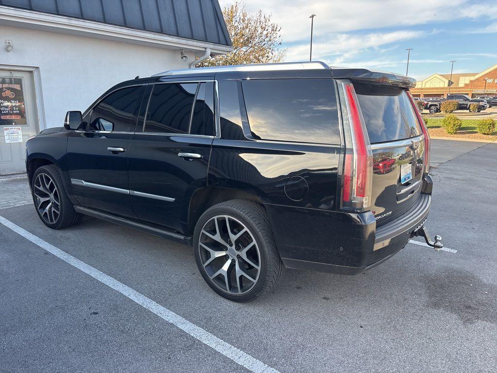 used 2017 Cadillac Escalade car, priced at $23,944