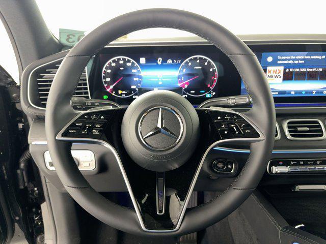 new 2025 Mercedes-Benz GLS 450 car