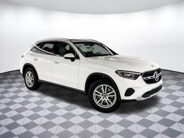 new 2025 Mercedes-Benz GLC 300 car, priced at $51,125