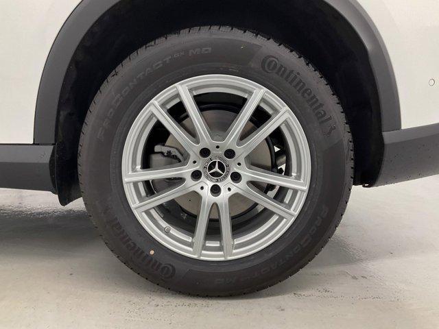 new 2025 Mercedes-Benz GLC 300 car, priced at $51,125