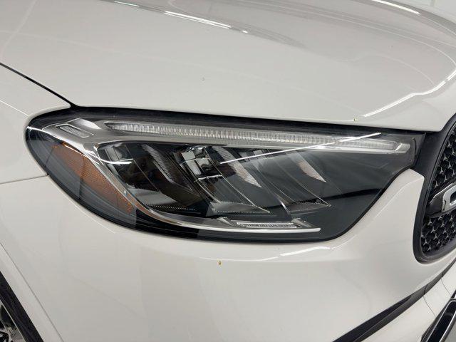 new 2026 Mercedes-Benz GLC 300 car, priced at $60,255