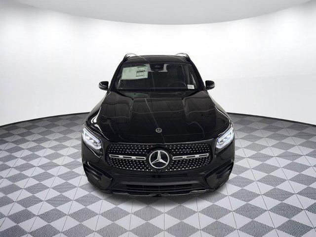 new 2025 Mercedes-Benz GLB 250 car, priced at $56,115