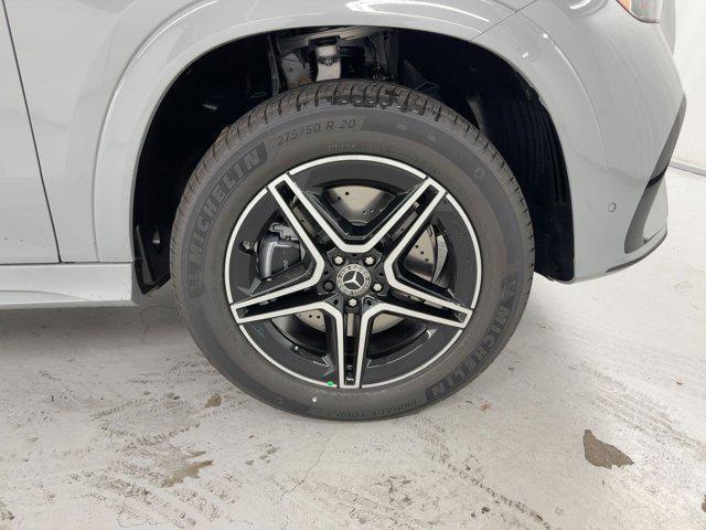 new 2026 Mercedes-Benz GLE 450 car, priced at $84,575