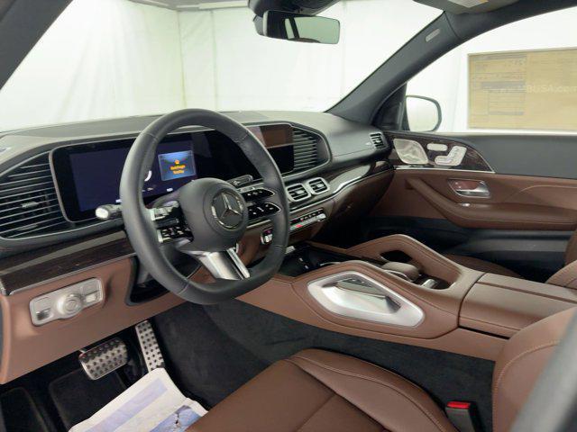 new 2025 Mercedes-Benz GLS 450 car