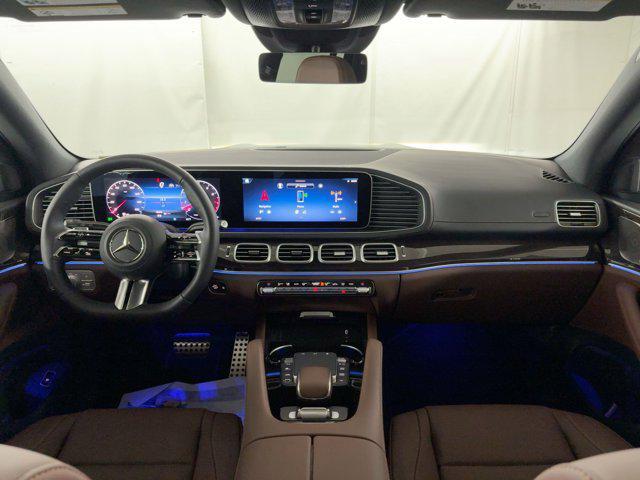new 2025 Mercedes-Benz GLS 450 car