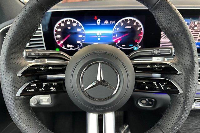 new 2025 Mercedes-Benz GLS 450 car