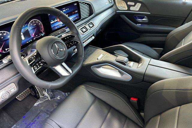 new 2025 Mercedes-Benz GLS 450 car