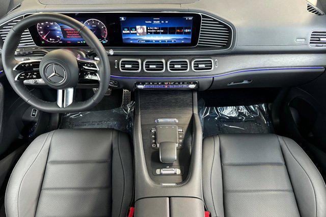 new 2025 Mercedes-Benz GLS 450 car