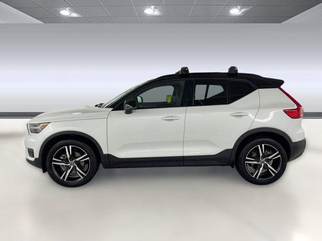 used 2022 Volvo XC40 car, priced at $28,599
