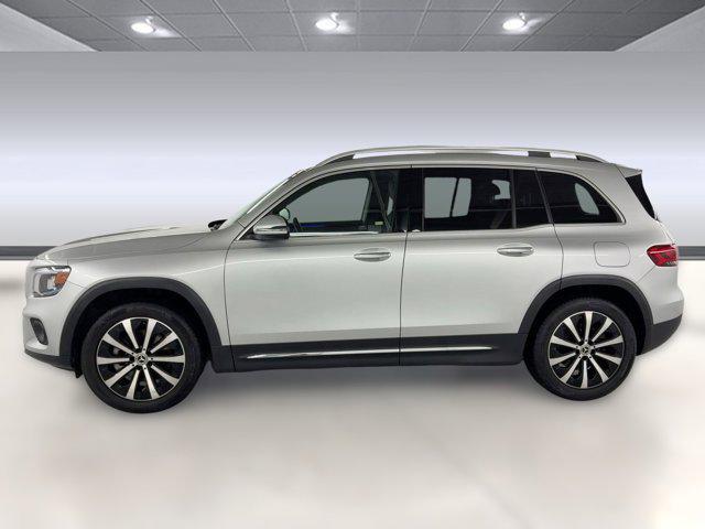 used 2022 Mercedes-Benz GLB 250 car, priced at $23,388