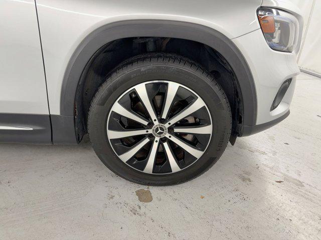 used 2022 Mercedes-Benz GLB 250 car, priced at $23,388