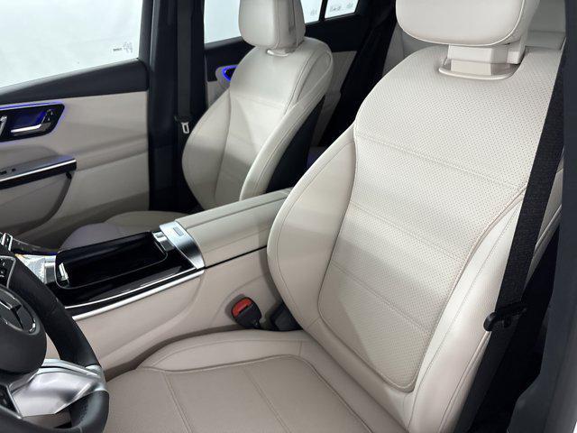 new 2025 Mercedes-Benz GLC 350e car, priced at $61,700
