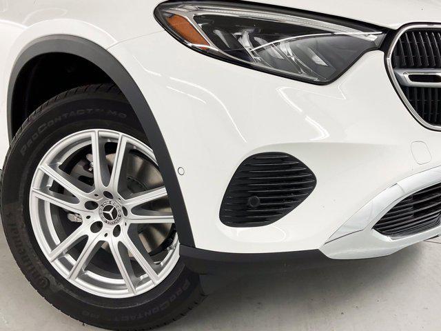 new 2025 Mercedes-Benz GLC 300 car, priced at $51,800