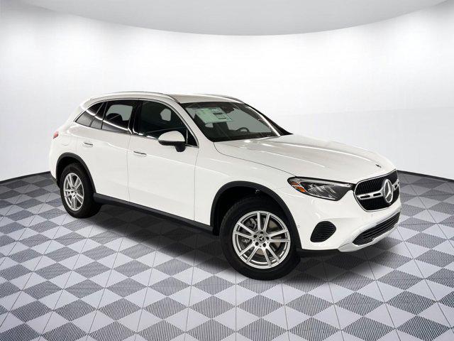 new 2025 Mercedes-Benz GLC 300 car, priced at $51,800