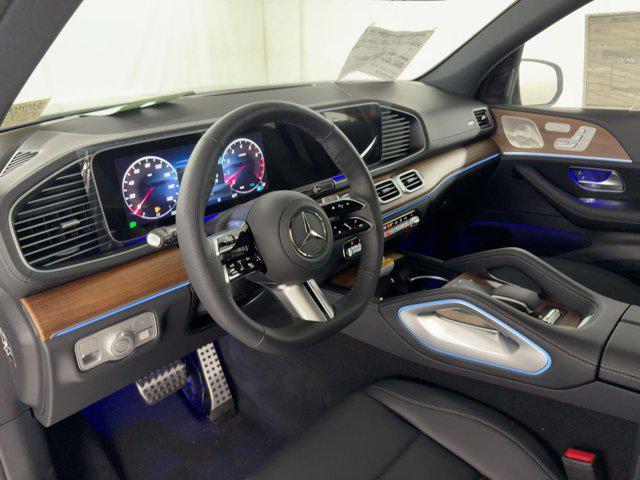 new 2025 Mercedes-Benz GLS 450 car
